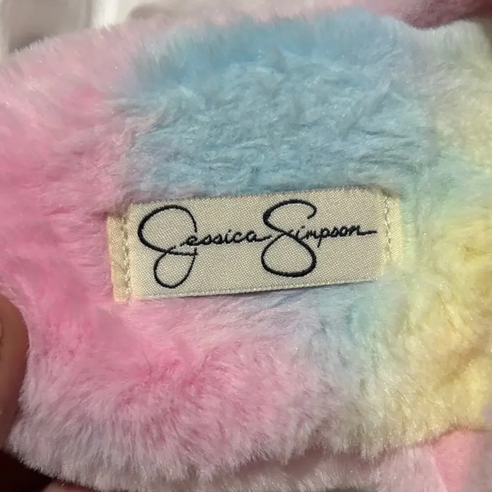 Jessica Simpson L 2/3 Pink Fuzzy Slippers with Heart Design worn once euc